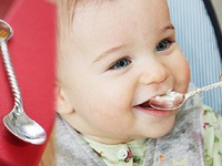 Ложка на первый зуб