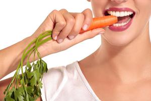 Описание продуктов, которые приносят пользу зубам и дёснам